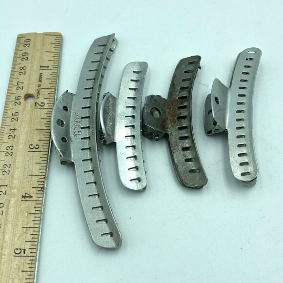 Lot of Vintage Metal Hair Stylists Clips - Picture 8 of 8
